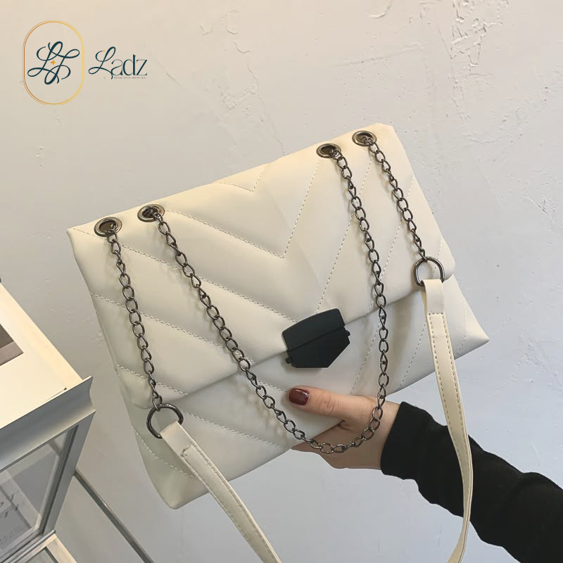 Fashionable Shoulder Bag